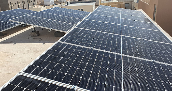 16 X Canadian Solar 450 Wp panels